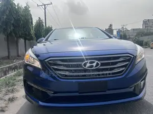 Hyundai Sonata Limited Sedan FWD (2.4L 4cyl 6A) 2016 Blue