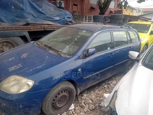 Toyota Corolla Hatchback 2000 Blue