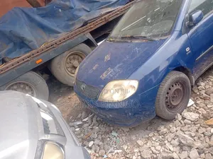 Toyota Corolla Hatchback 2000 Blue