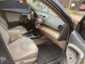 Toyota RAV4 2010 Black