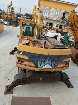 Caterpillar M318 Mobile Excavator