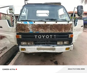Toyota Dyna 2005 White
