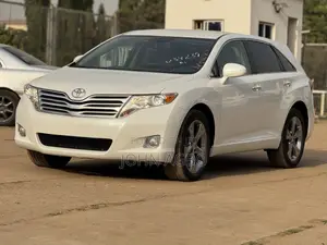 Toyota Venza V6 AWD 2011 White