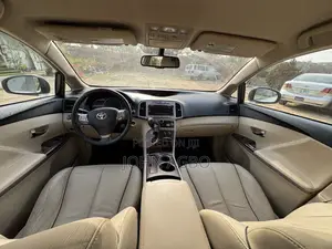 Toyota Venza V6 AWD 2011 White