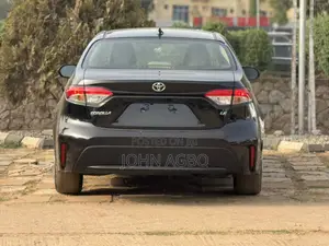 Toyota Corolla LE 2020 Black