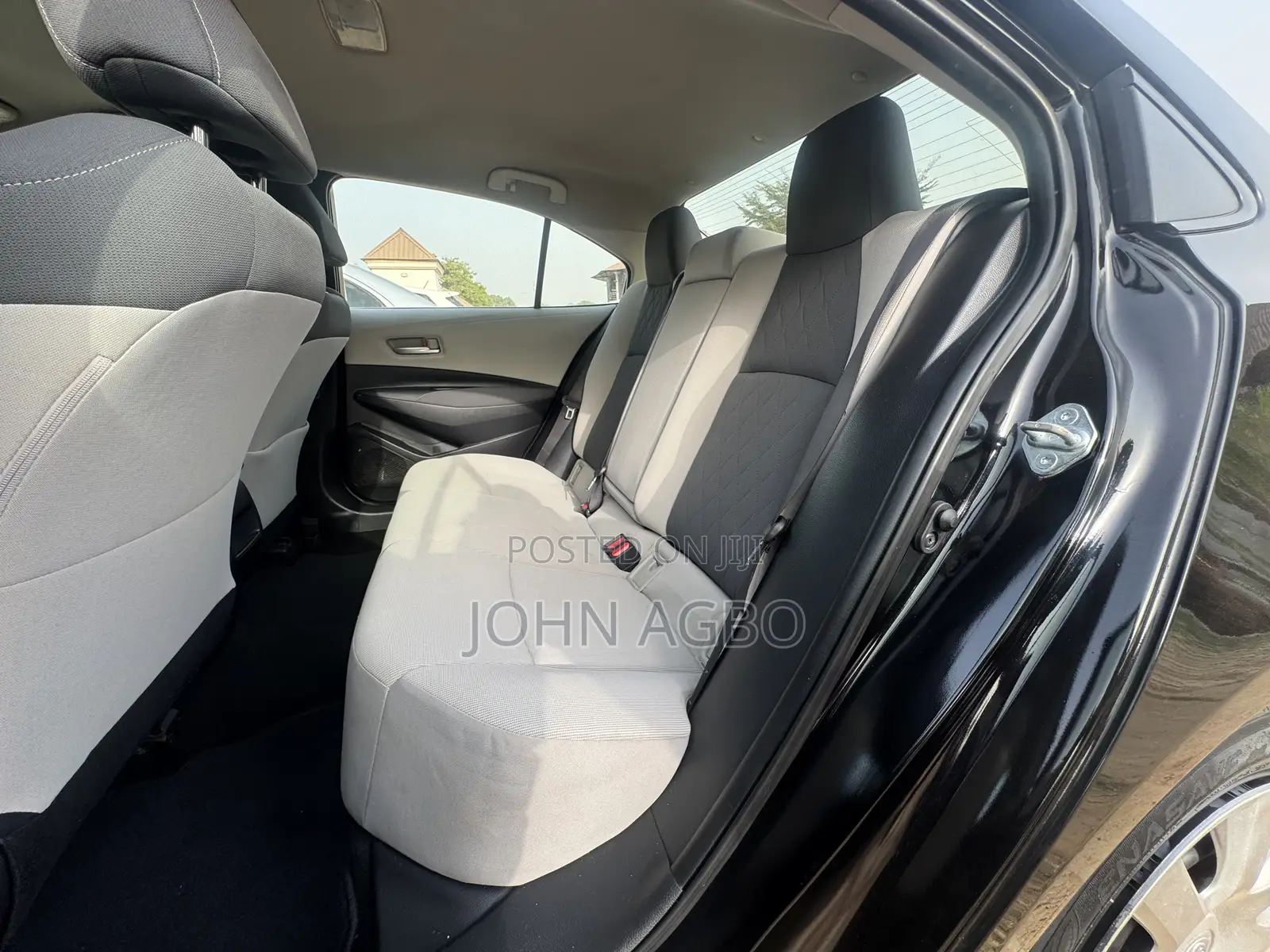 Toyota Corolla LE 2020 Black