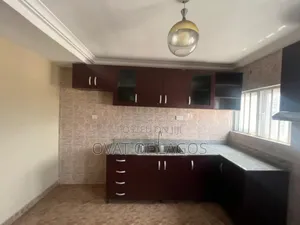 3bdrm Apartment in Lekki Phase 1 for rent