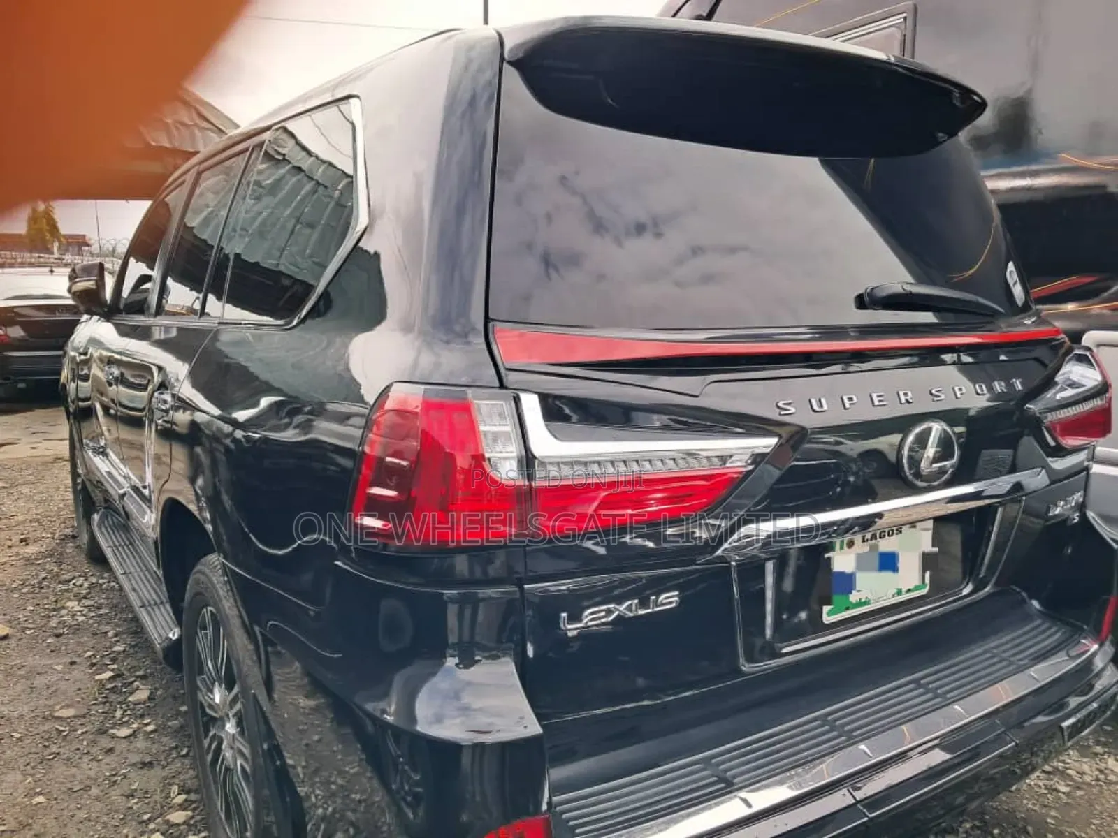 Lexus LX 570 2010 Black