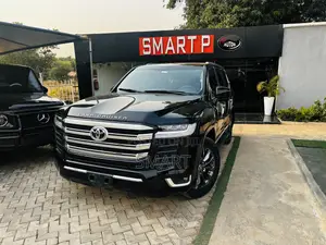 Toyota Land Cruiser 2010 Black
