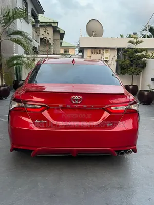Toyota Camry SE 2023 Red