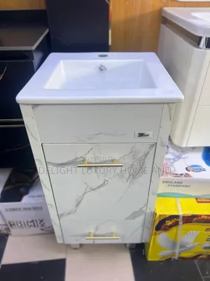 60cm Cabinet Carrara White