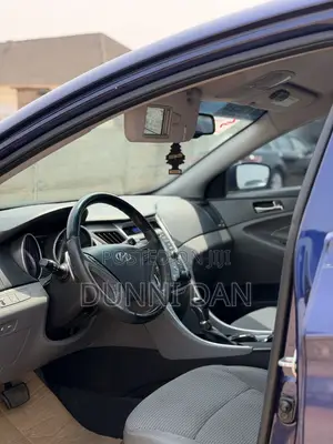Hyundai Sonata SE Sedan FWD (2.4L 4cyl 6A) 2012 Blue