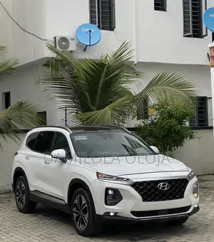 Hyundai Santa Fe 2019 White