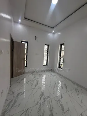 1bdrm Villa in Ikota for rent