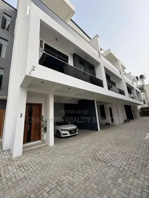 4bdrm Duplex in Ologolo for sale
