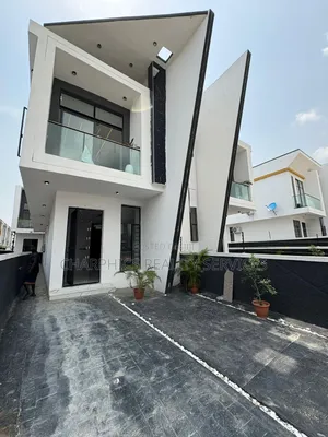 4bdrm Duplex in Ikota for sale