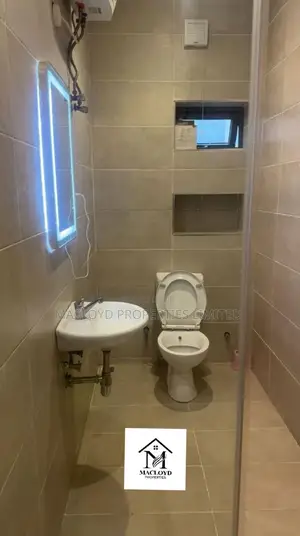Furnished 2bdrm Block of Flats in Olivias Court, Lekki Phase 1 for rent
