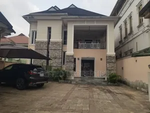 5bdrm Duplex in Eagle Ireland Estate, GRA Phase 1 / Port-Harcourt