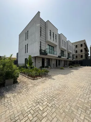 4bdrm Duplex in Ikate for sale
