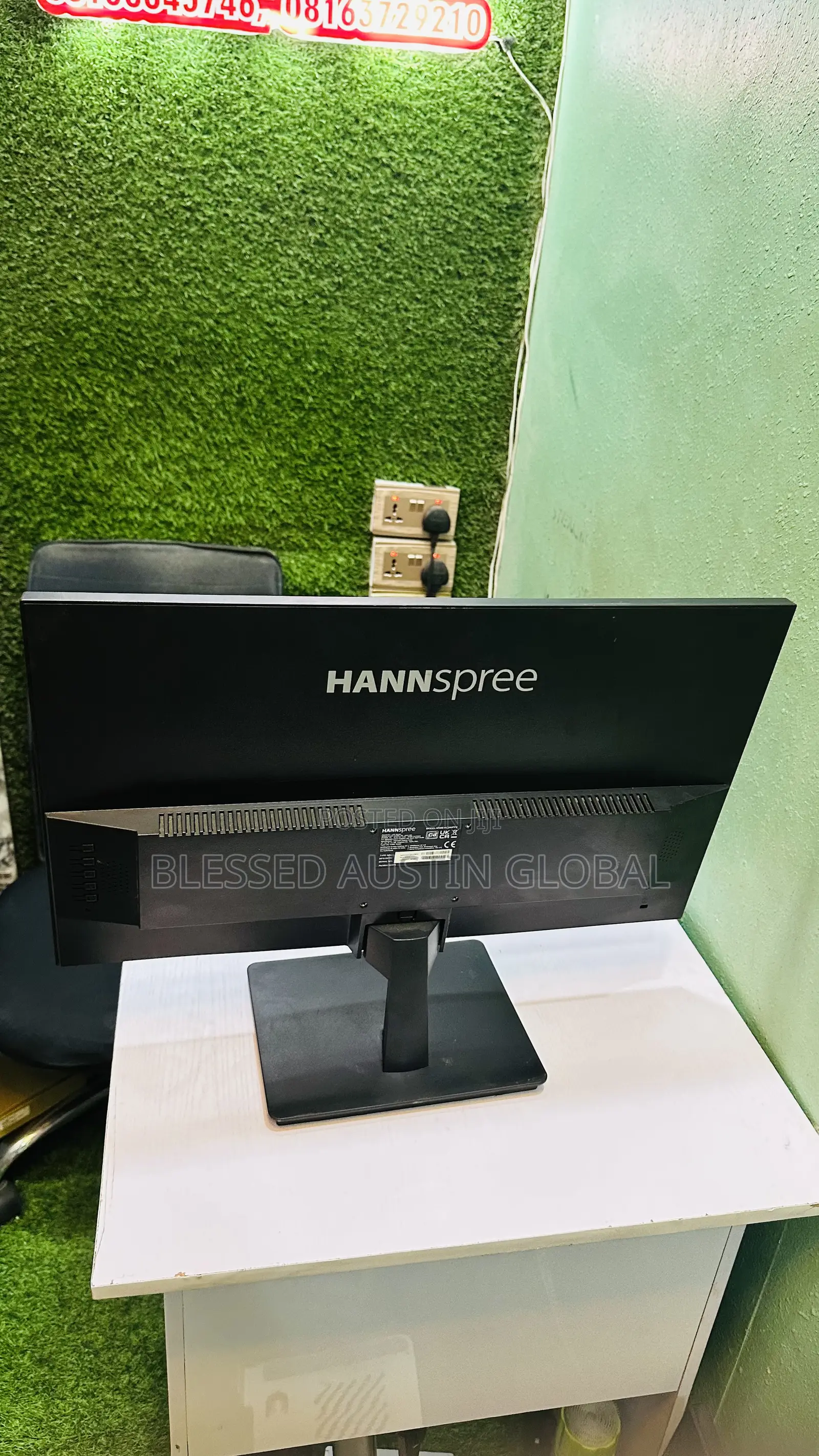 24 Inches Frameless Monitor