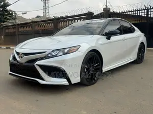Toyota Camry XSE 2022 White