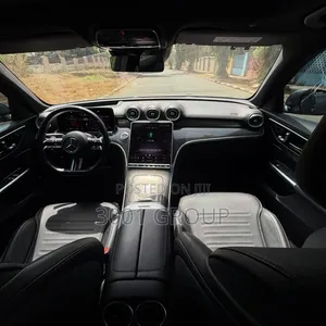 Mercedes-Benz C300 2024 Gray