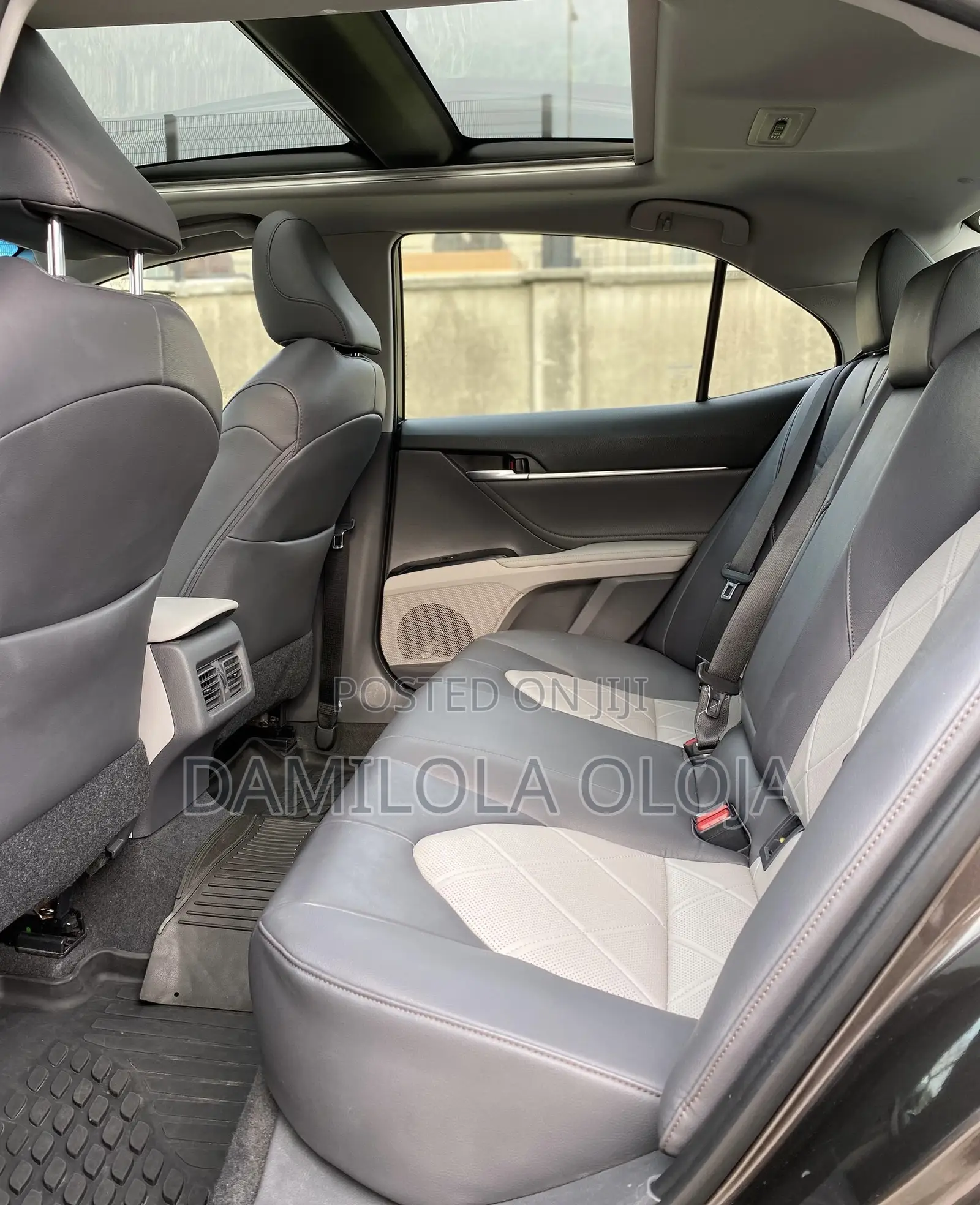 Toyota Camry 2018 Gray