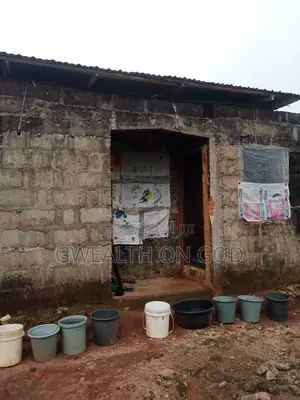 3bdrm Apartment in Uzalla Community, Benin City for sale