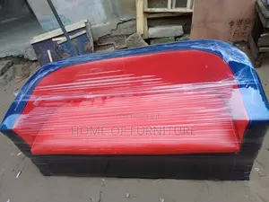 3-Seater Bucket Chair – Comfortable Living Room or Office Seating