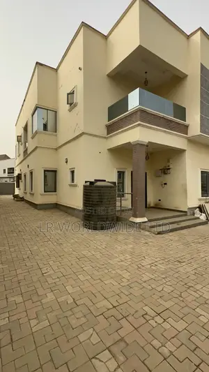 5bdrm Duplex in Lugbe District for sale
