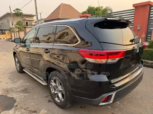 Toyota Highlander Limited 4x4 V6 (3.5L 6cyl 8A) 2018 Black