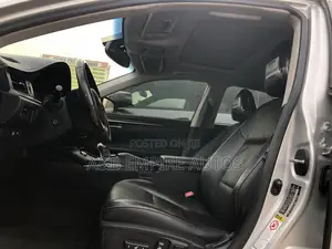 Lexus ES 2015 Silver