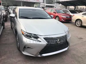Lexus ES 2015 Silver