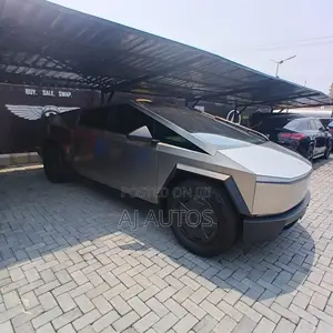 New Tesla Cybertruck 173 kWh Cyberbeast AWD 2024 Gray
