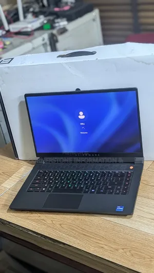 Laptop Dell Alienware M15 R7 16GB Intel Core i7 SSD 1T
