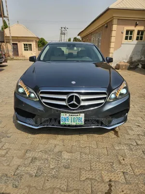 Mercedes-Benz E350 Base 4Matic Sedan AWD (3.5L 6cyl 7A) 2014 Gray