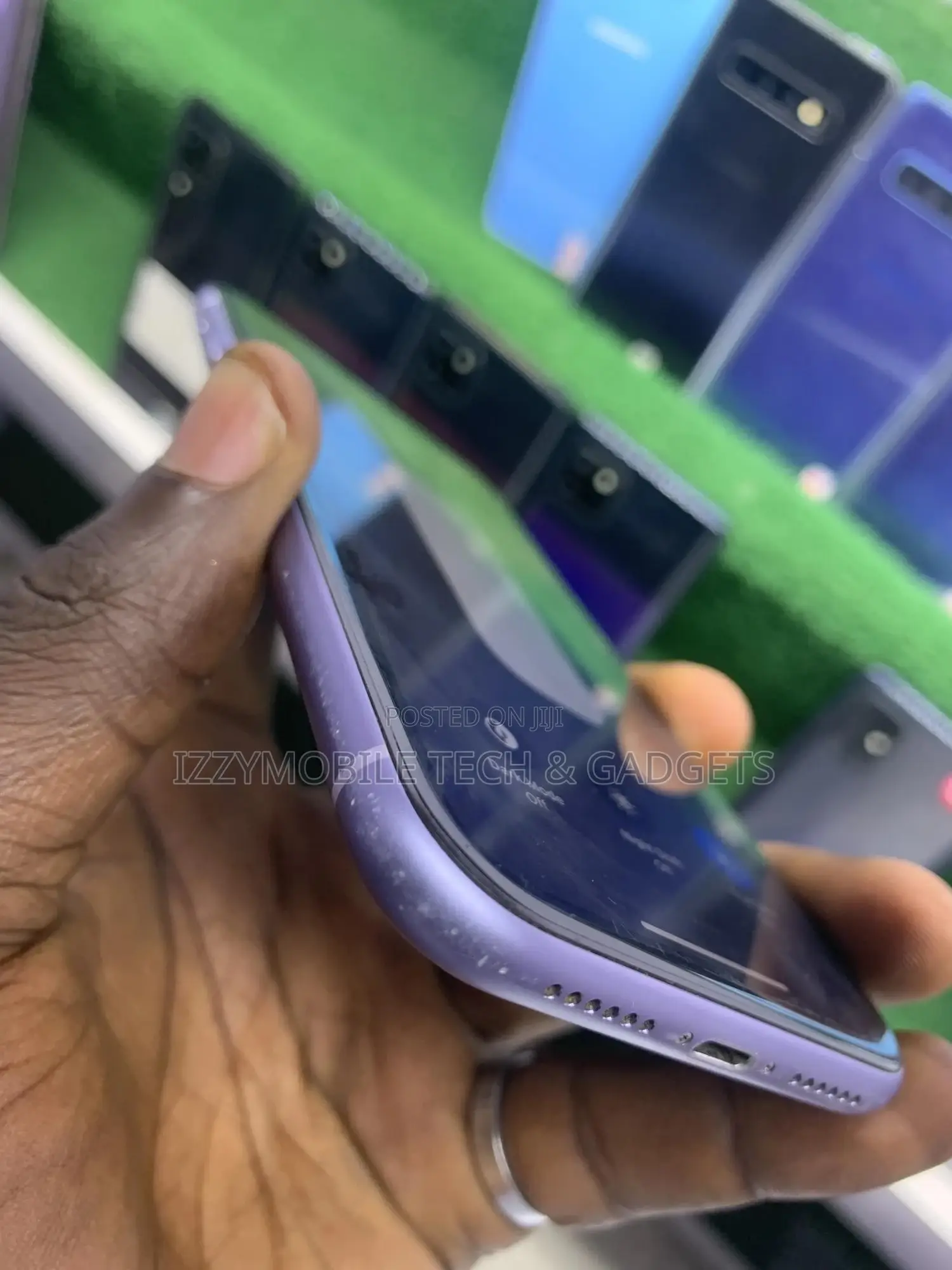 Apple iPhone 11 64 GB Purple