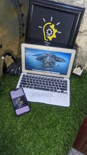 Laptop Apple MacBook Air 2015 4GB Intel Core i5 SSD 128GB