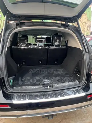 Mercedes-Benz M Class ML350 4dr SUV (3.5L 6cyl 7A) 2015 Black