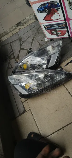 Head Lights 2003/2007 Honda Accord