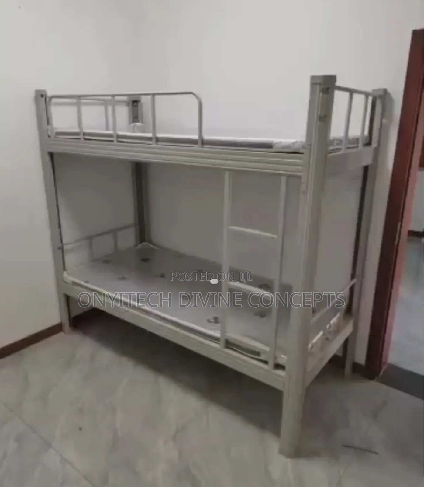 Metal Bunk Bed 01
