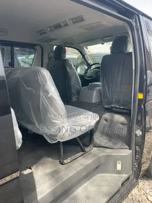 Toyota HiAce 2010 Black