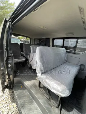 Toyota HiAce 2010 Black