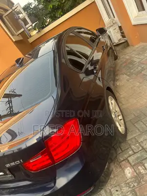 BMW 320i 2013 Blue