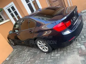 BMW 320i 2013 Blue