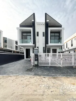 4bdrm Duplex in Ikota for sale