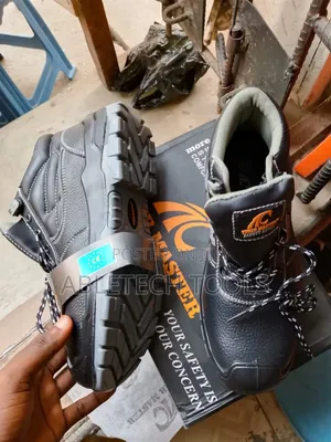 Tiger Master Safety Boot
