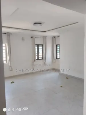 3bdrm Block of Flats in Old Bodija Ibadan for rent