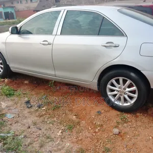 Toyota Camry LE 4dr Sedan (2.5L 4cyl 6AM) 2010 Silver