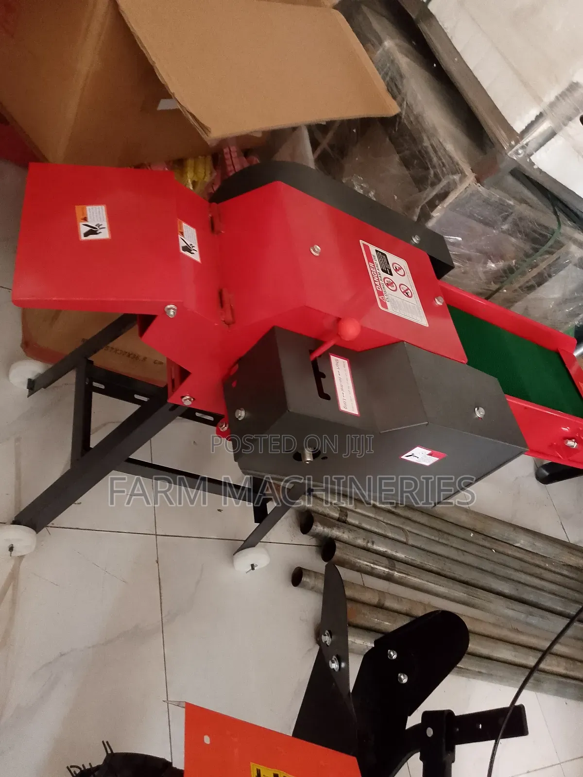 Chaff Cutter/ Conveyor